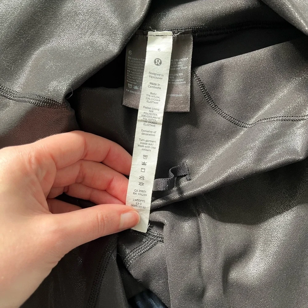 Lululemon Wunder Train HR 28” Special Edition Black Shine Foil - size 6 - Picture 8 of 10